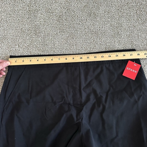 Spanx Polished 4" Short Classic Black Style 20368R Stretch XL - Picture 6 of 7